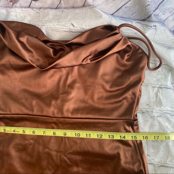 Windsor brown satin Lola dress. Large. Great for homecoming or prim or wedding - Picture 8 of 11